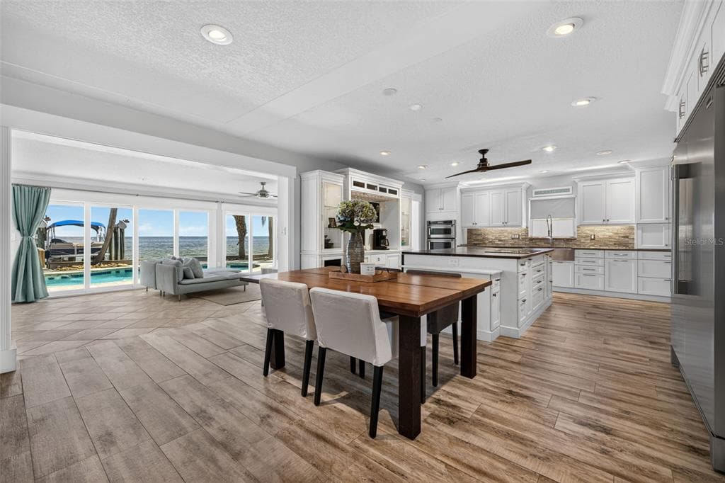 2480 E BAY ISLE DRIVE SE 5