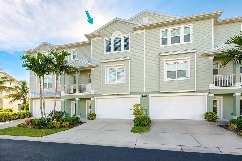 10301 CORAL LANDINGS COURT 104 photo 1