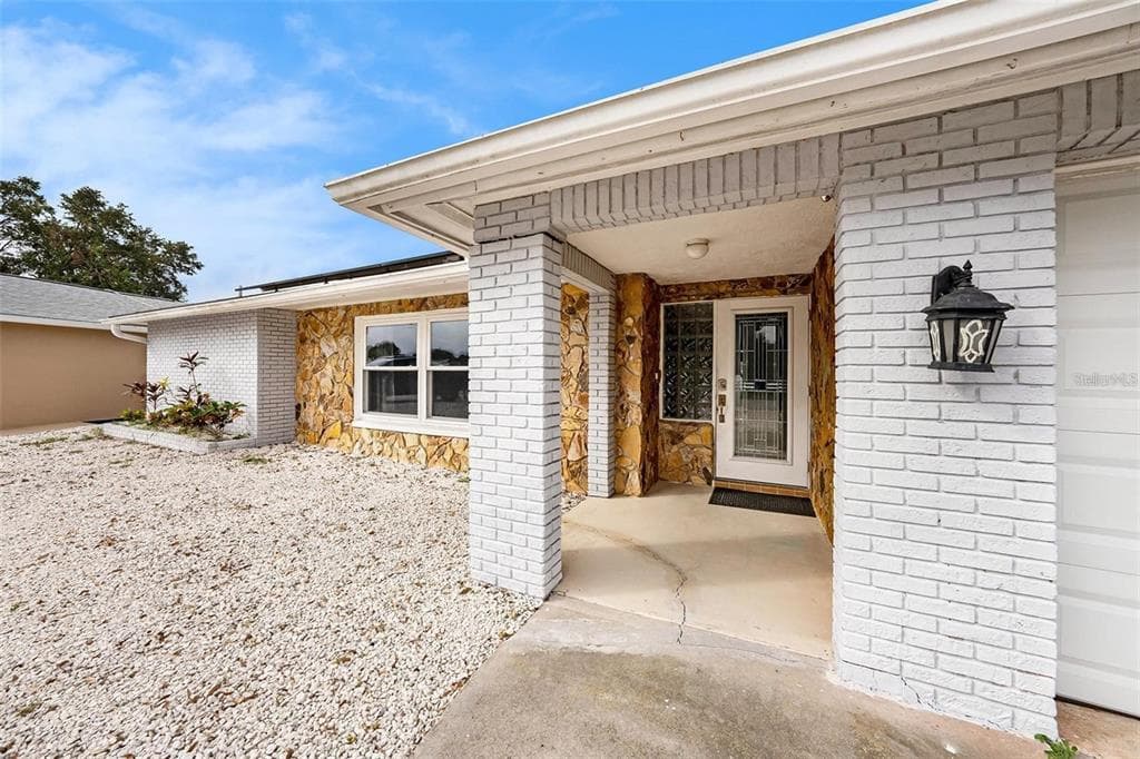 1117 RUSHMORE DRIVE 2