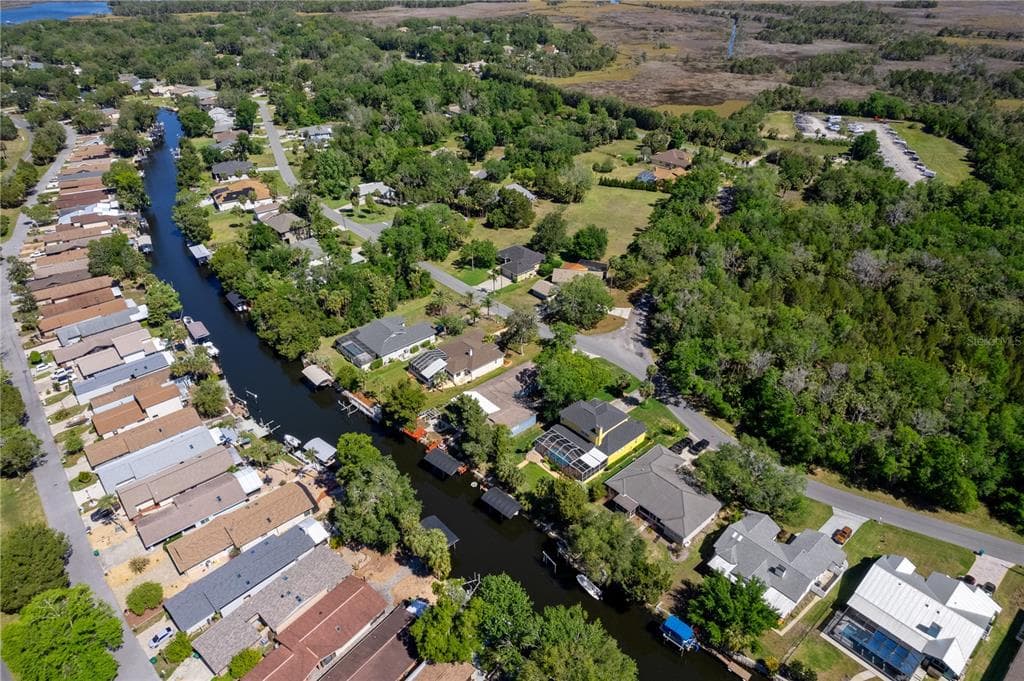 11430 W WATERWAY DRIVE photo 8