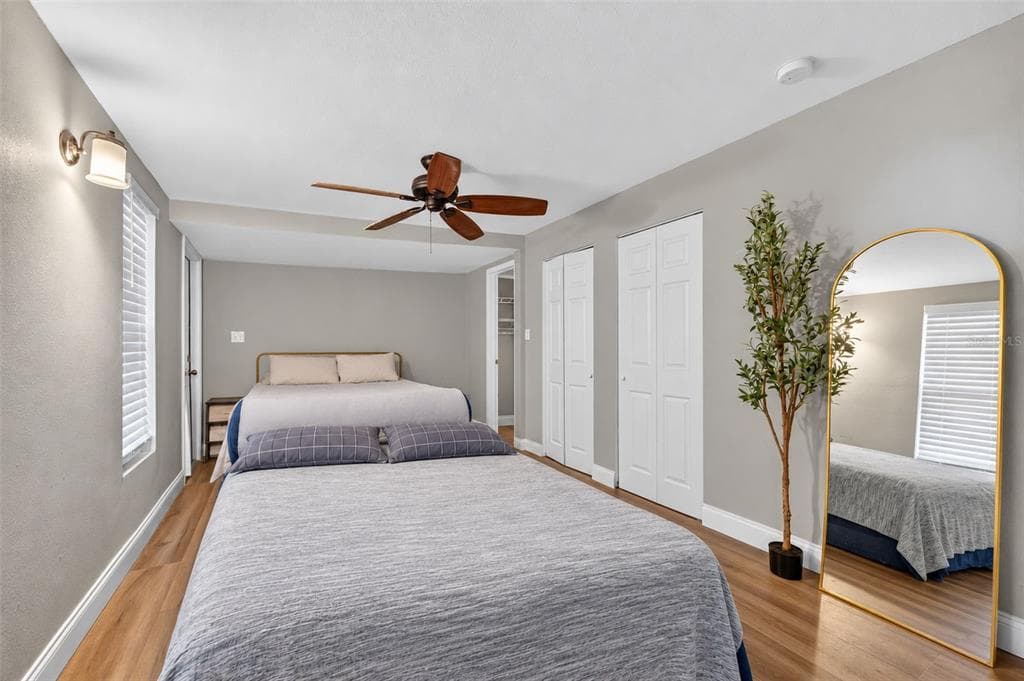 9398 SUN ISLE DRIVE NE photo 10