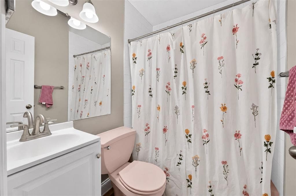9398 SUN ISLE DRIVE NE photo 15