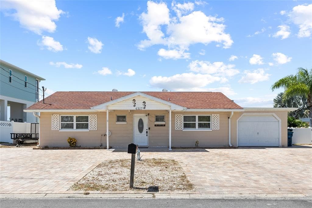 4317 BISCAYNE DRIVE photo 1