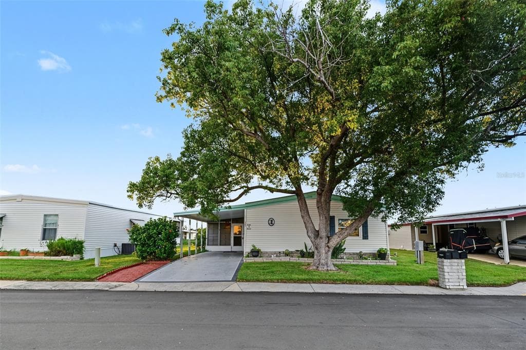 3207 BREWSTER DRIVE photo 4