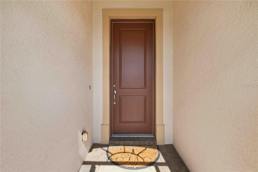 23739 WAVERLY CIRCLE photo 2