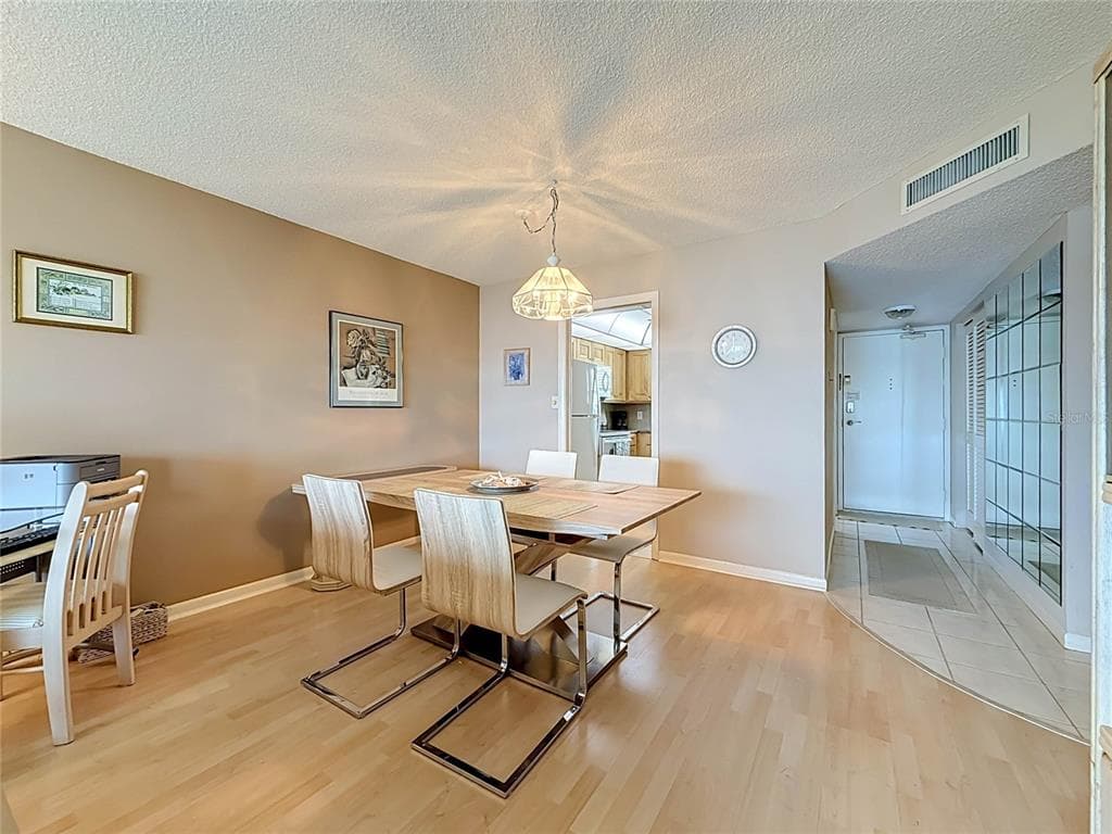 4550 COVE CIRCLE 502 photo 10