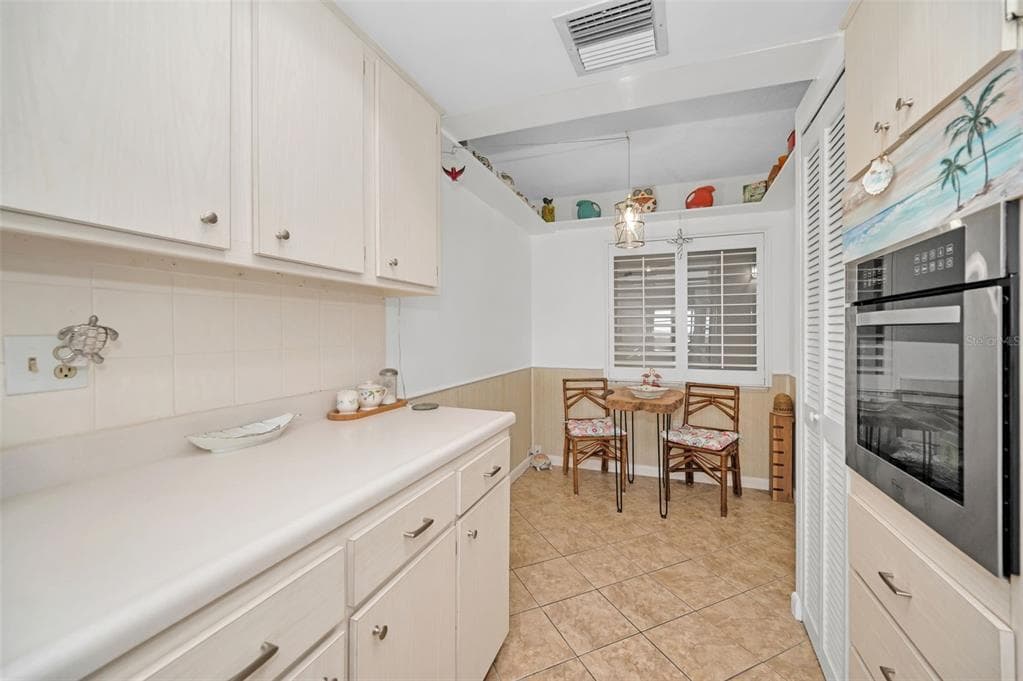 622 EDGEWATER DRIVE 523 photo 5