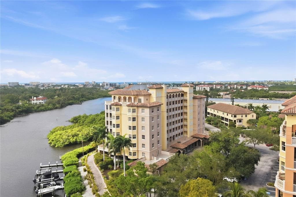 5531 CANNES CIRCLE 403 photo 13