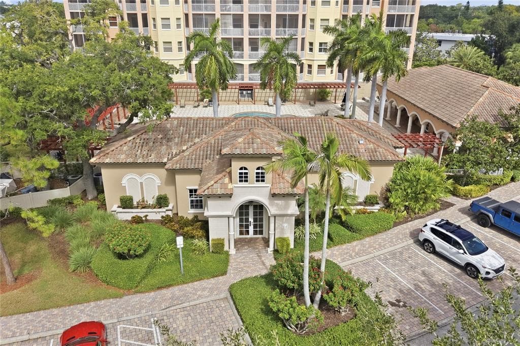 5531 CANNES CIRCLE 403 photo 17