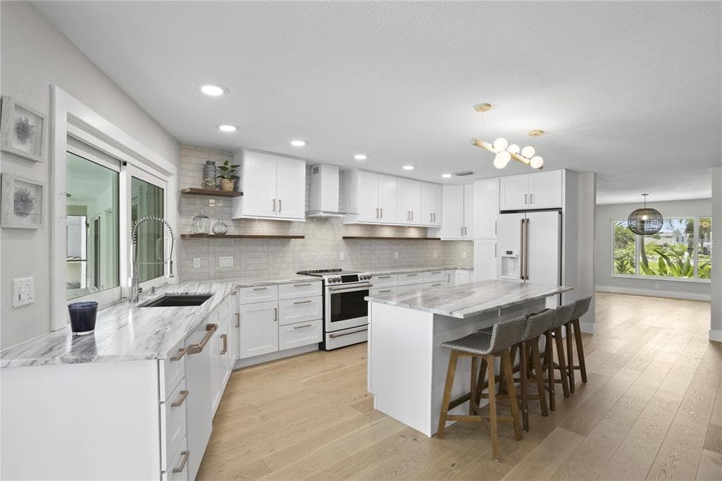 4995 58TH AVENUE S photo 12