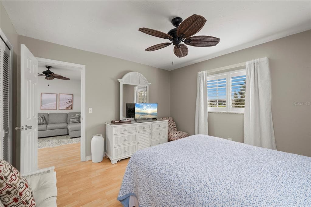 3310 LOVELAND BOULEVARD 2504 photo 16