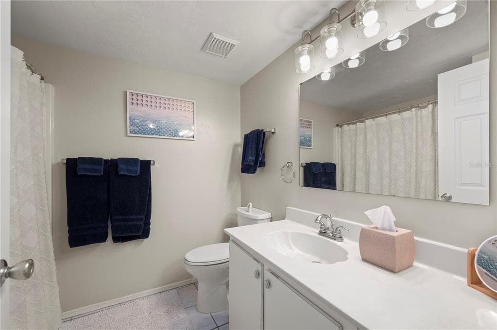 3310 LOVELAND BOULEVARD 2504 photo 20