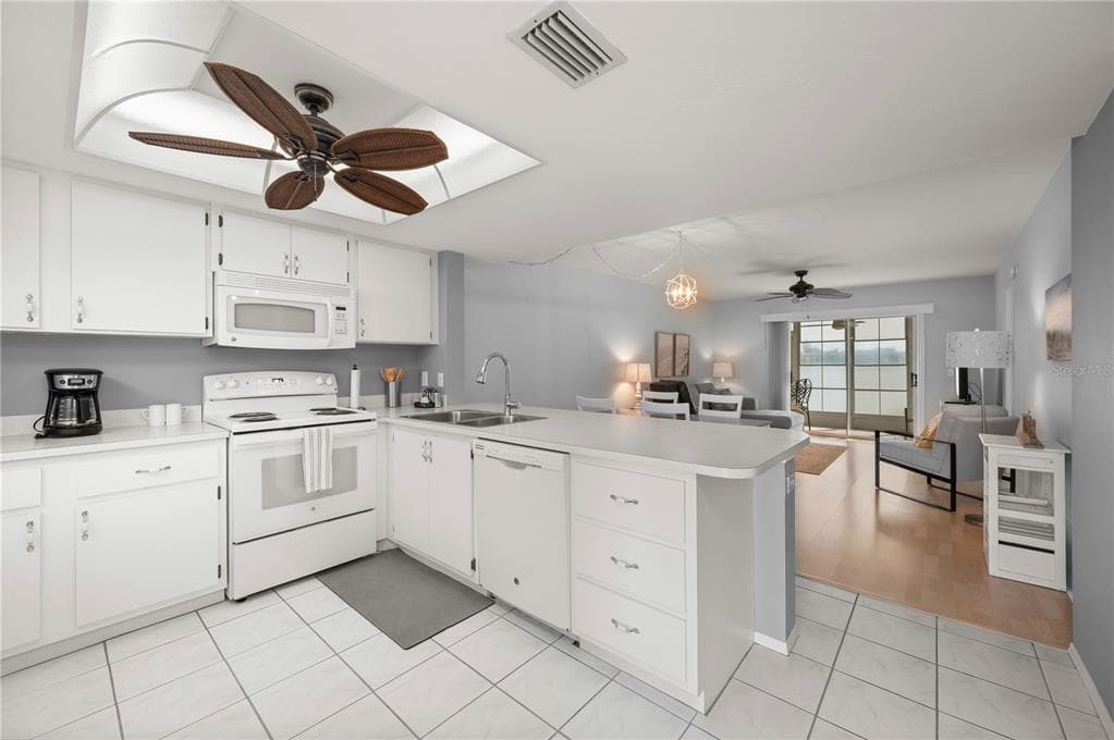 3310 LOVELAND BOULEVARD 2504 photo 9