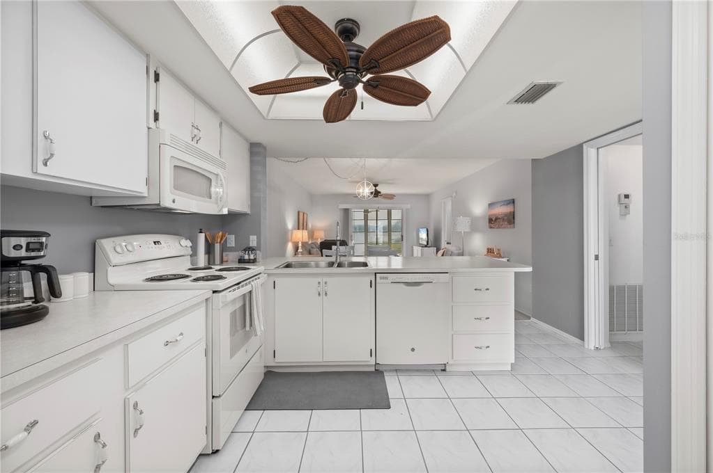3310 LOVELAND BOULEVARD 2504 photo 10