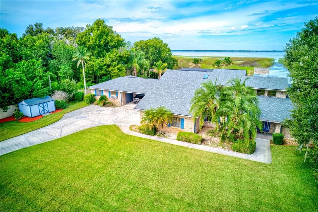 3060 TOHOPEKALIGA DRIVE 3