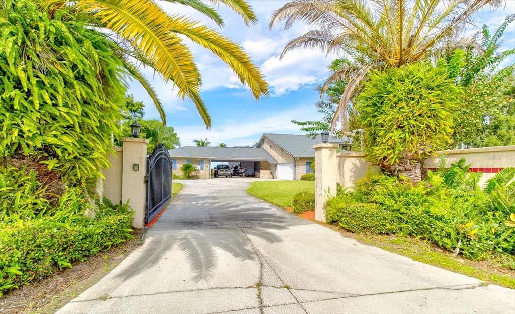 3060 TOHOPEKALIGA DRIVE 5