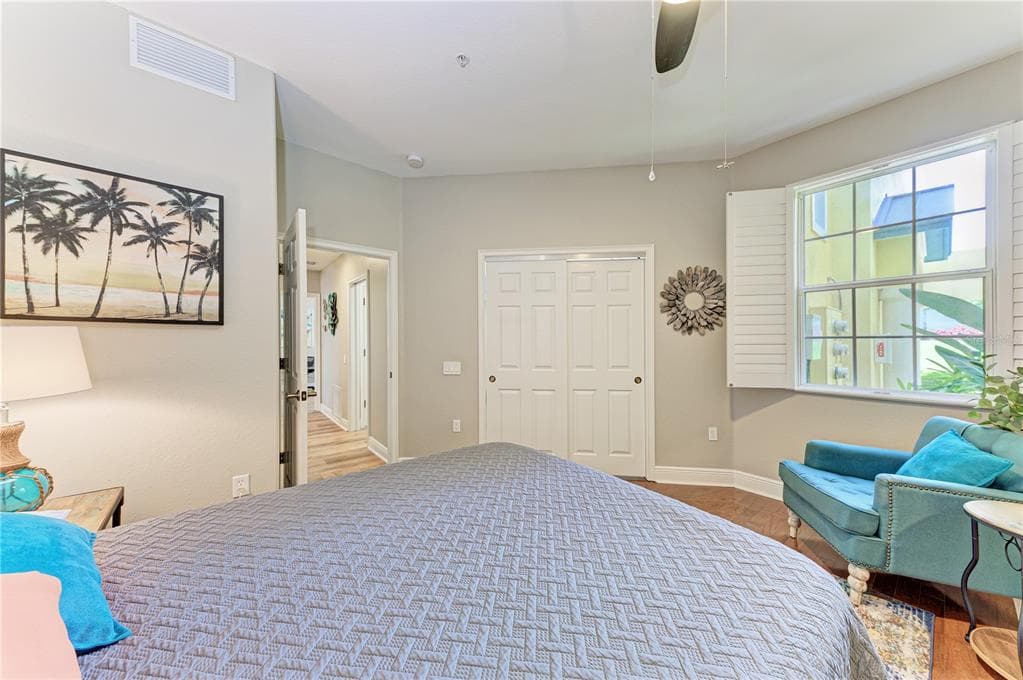 1121 RIVERSCAPE STREET 1121 photo 12