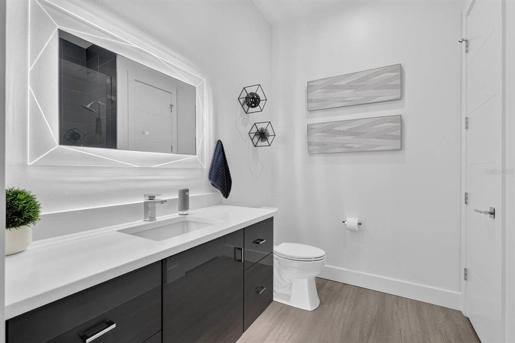 9 CROSSGATE COURT E photo 22
