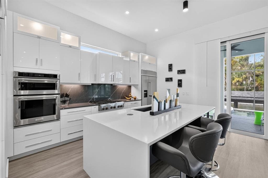 9 CROSSGATE COURT E photo 5