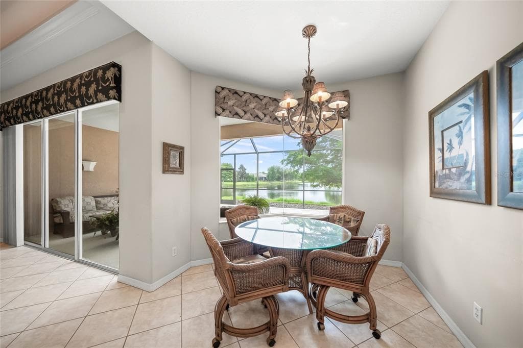 1346 THORNAPPLE DRIVE photo 17