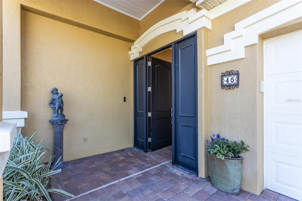 45 KINGFISHER LANE photo 3