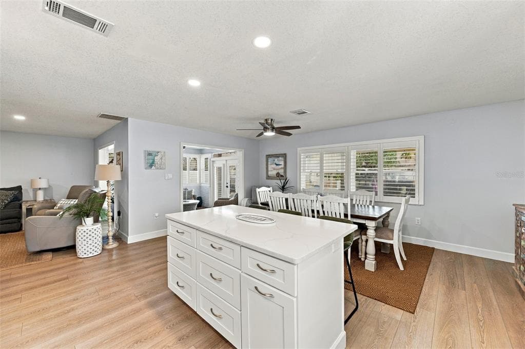 6027 BEVERLY DRIVE photo 13