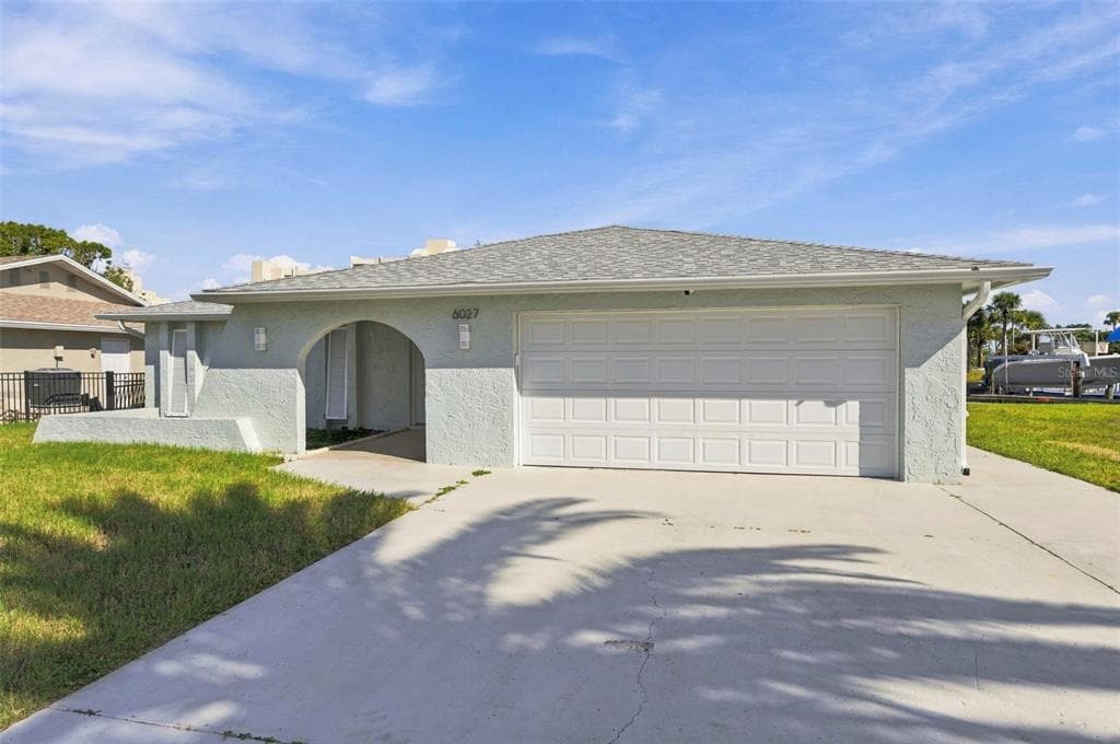6027 BEVERLY DRIVE 1