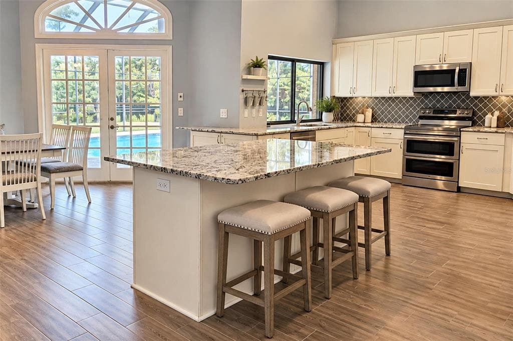 2986 CIELO CIRCLE N photo 16