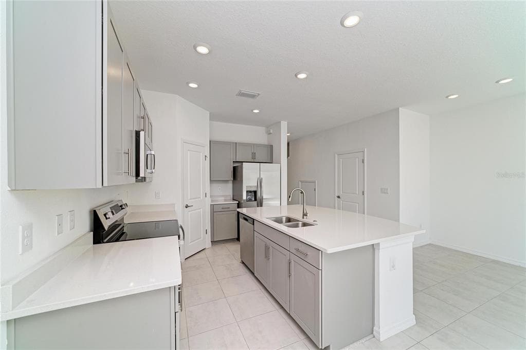 5695 ARCHIPELAGO STREET photo 17