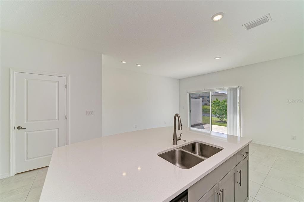 5695 ARCHIPELAGO STREET photo 20