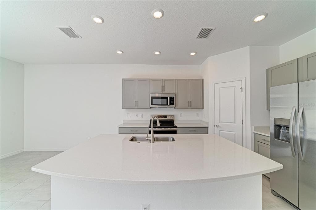 5695 ARCHIPELAGO STREET photo 14