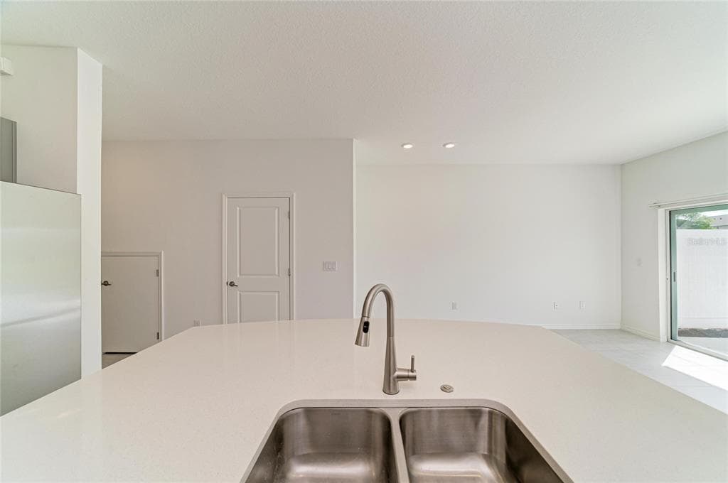 5695 ARCHIPELAGO STREET photo 19
