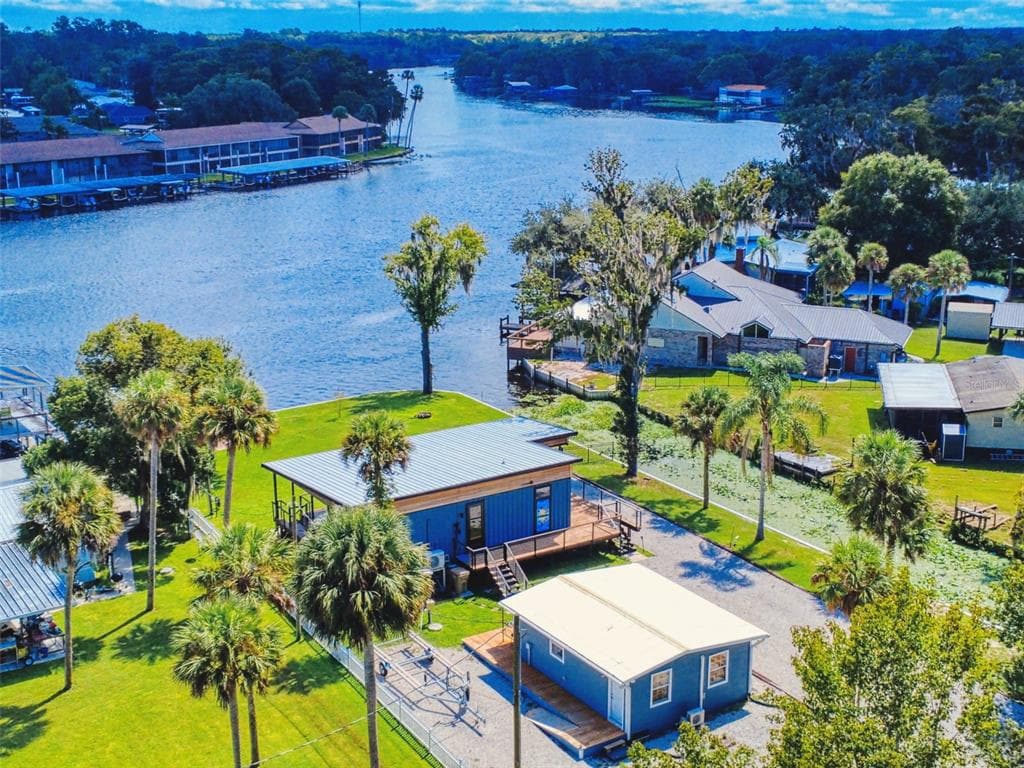56108 SAWGRASS ROAD photo 2