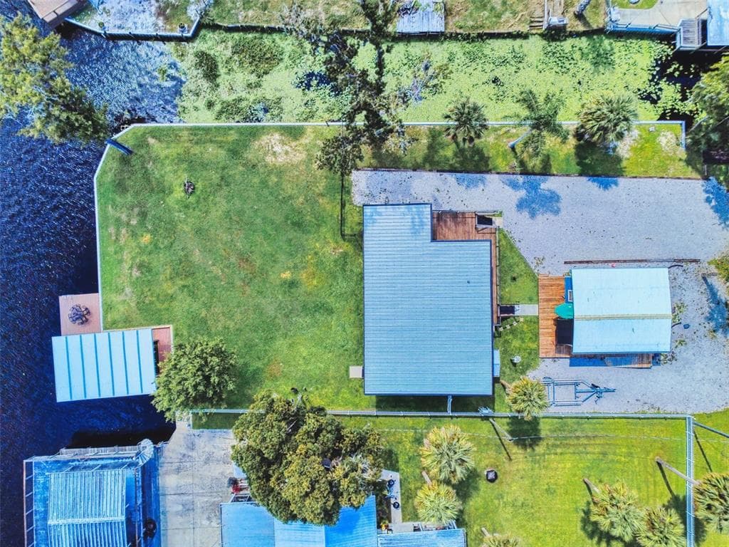 56108 SAWGRASS ROAD photo 12