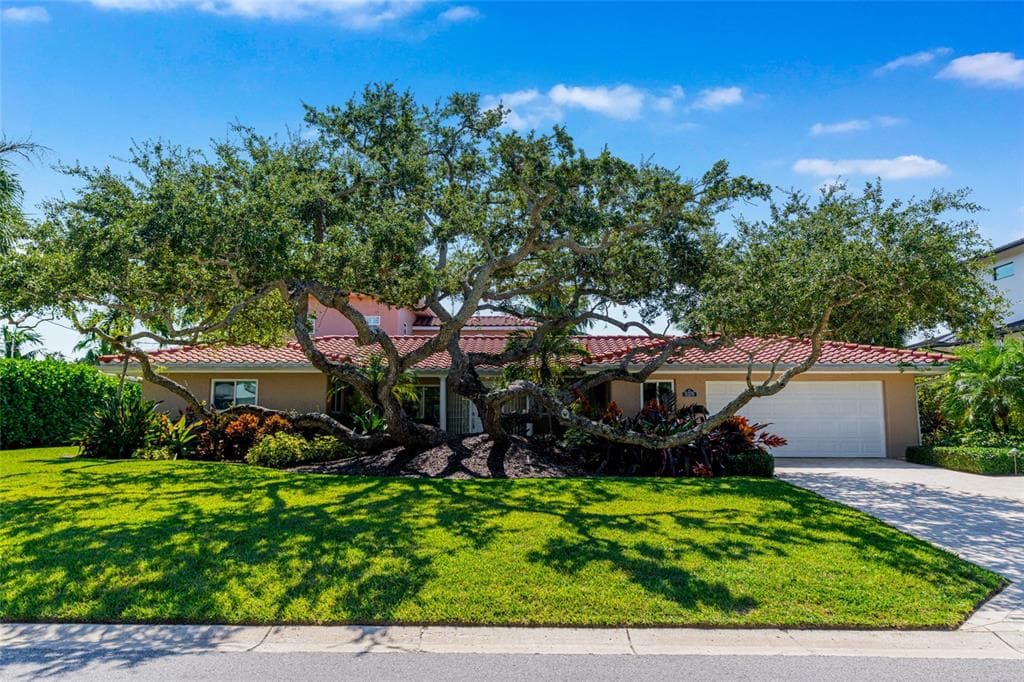 5376 SHADOW LAWN DRIVE photo 3