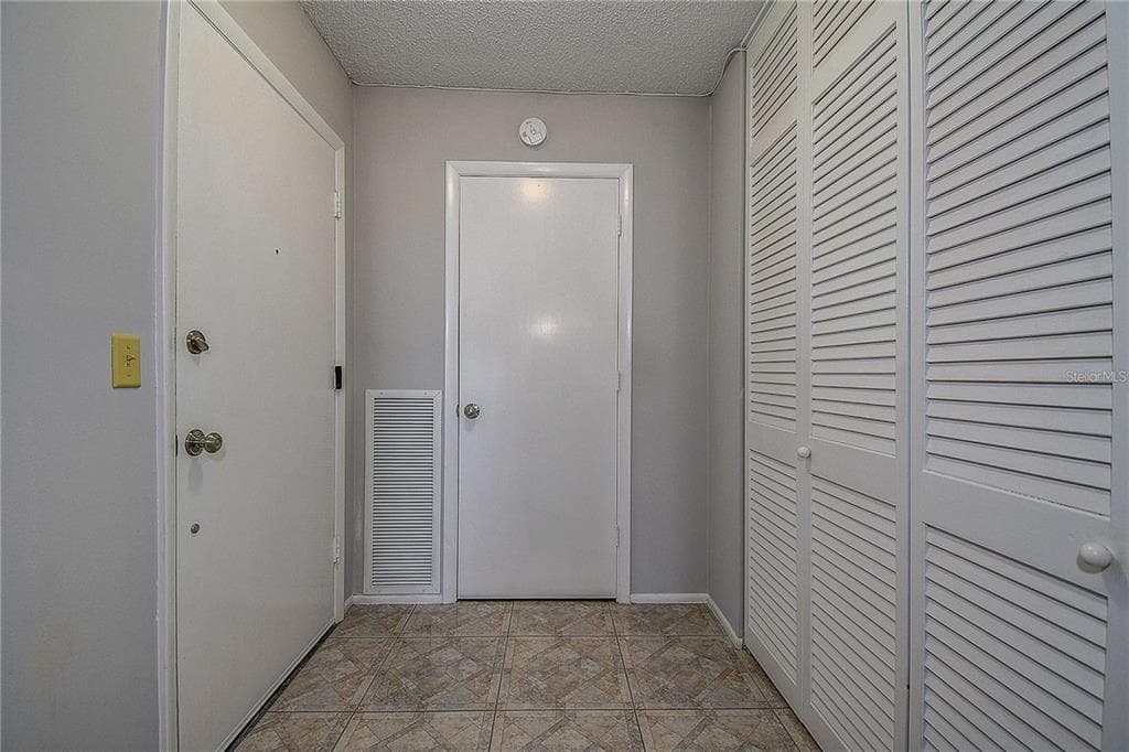 100 BLUFF VIEW DRIVE 514A photo 6