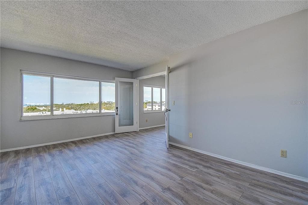 100 BLUFF VIEW DRIVE 514A photo 22