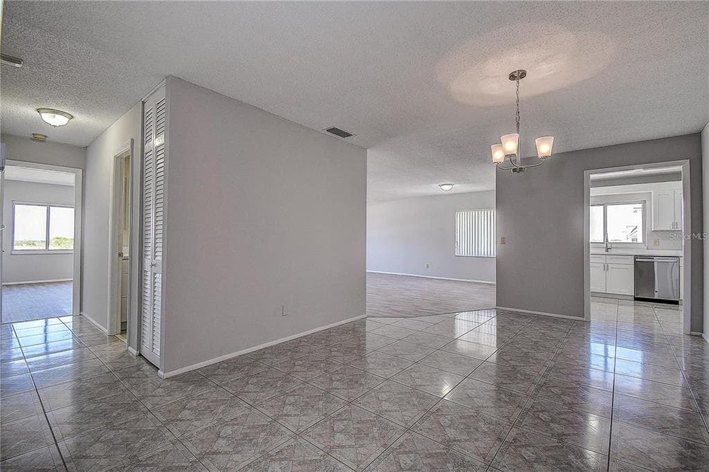 100 BLUFF VIEW DRIVE 514A photo 7
