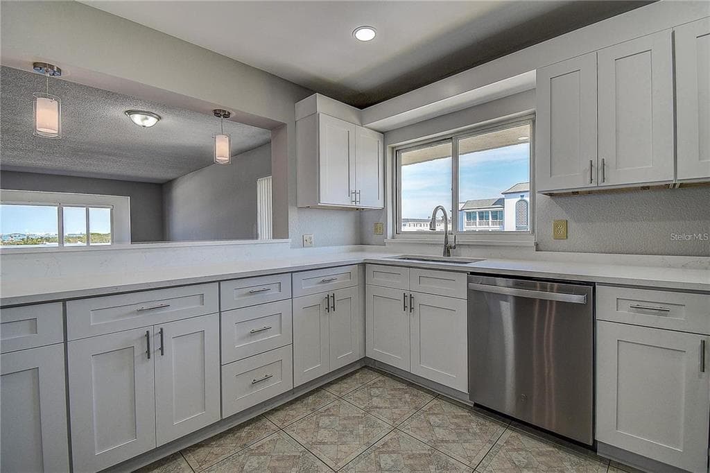 100 BLUFF VIEW DRIVE 514A photo 10