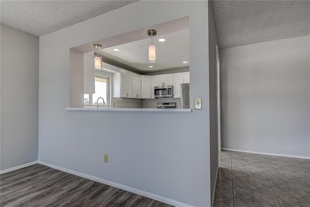 100 BLUFF VIEW DRIVE 514A photo 8