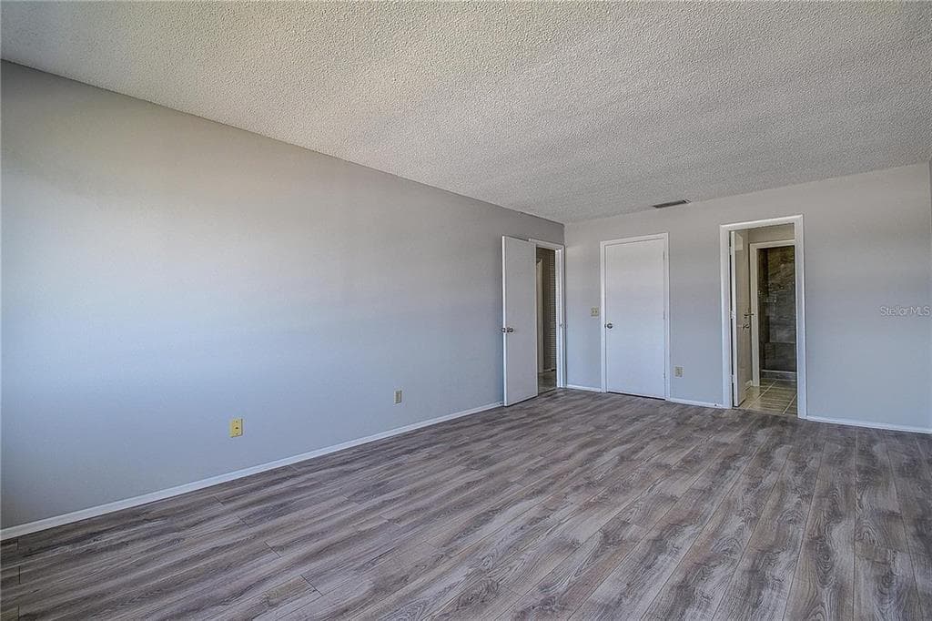 100 BLUFF VIEW DRIVE 514A photo 25