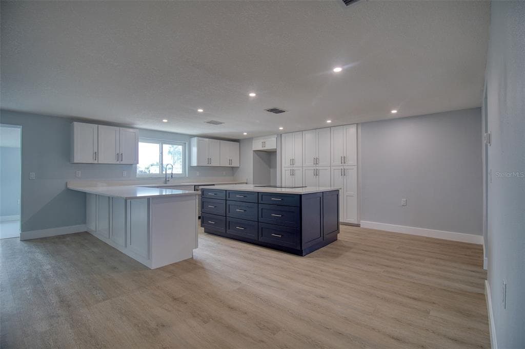 13812 MATTIX AVENUE photo 17