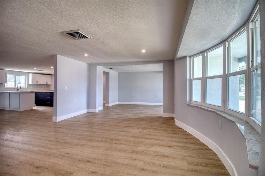 13812 MATTIX AVENUE photo 7