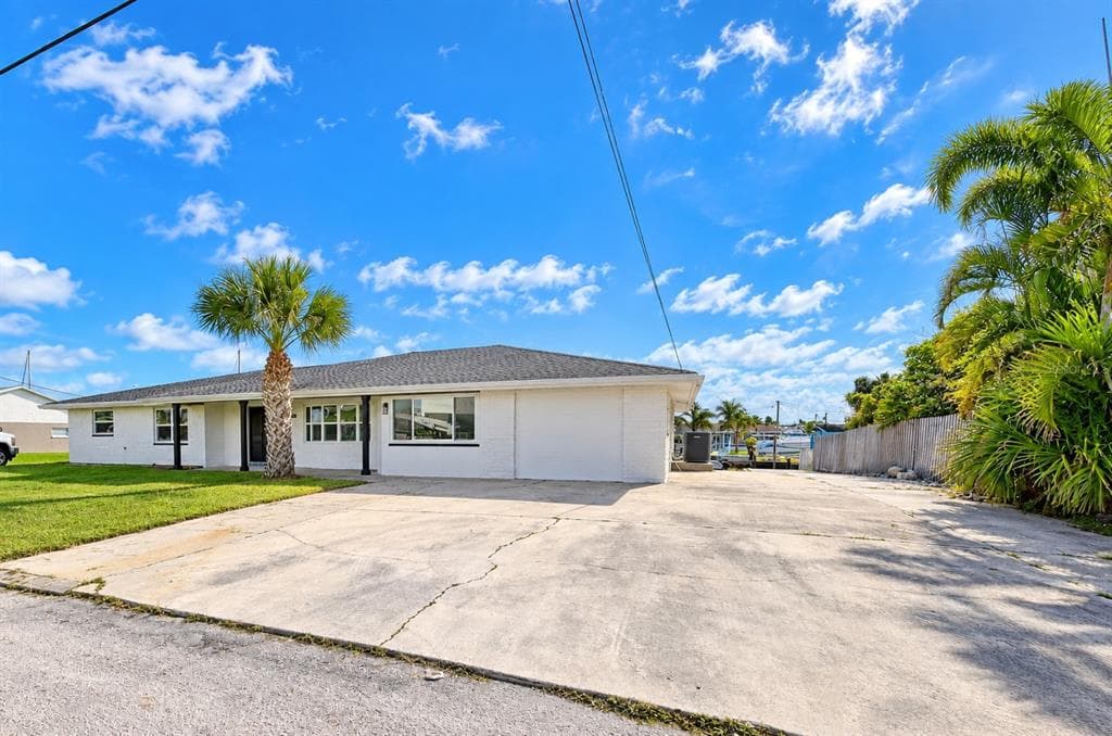 13812 MATTIX AVENUE photo 3