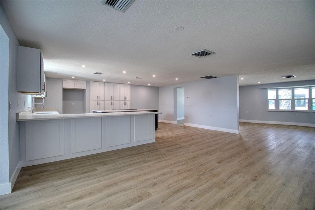 13812 MATTIX AVENUE photo 18