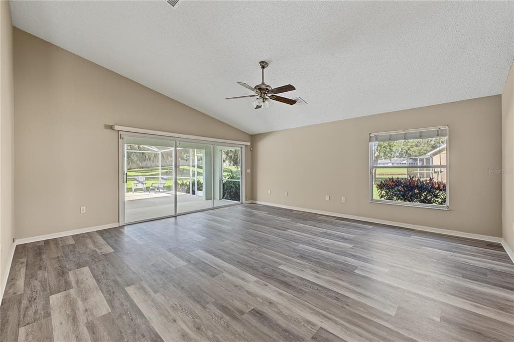 7205 JULIAN STREET photo 2