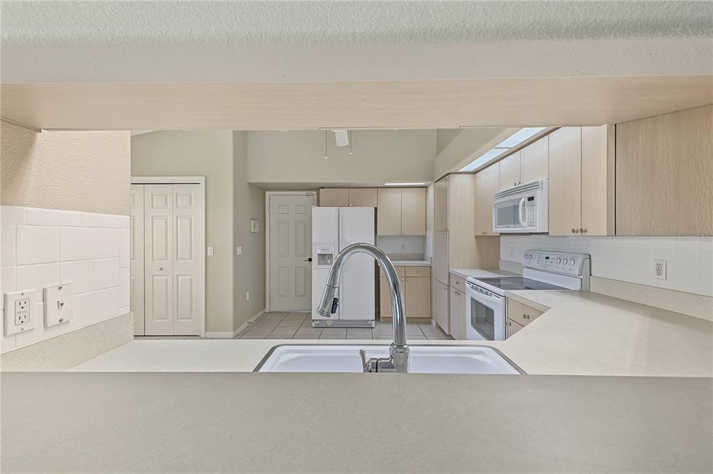 7205 JULIAN STREET photo 11