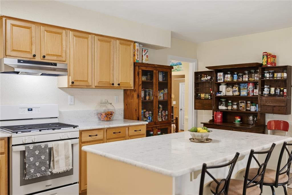 2314 N GRIFFIN DRIVE photo 9
