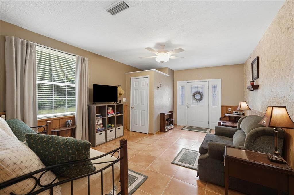 2314 N GRIFFIN DRIVE photo 25