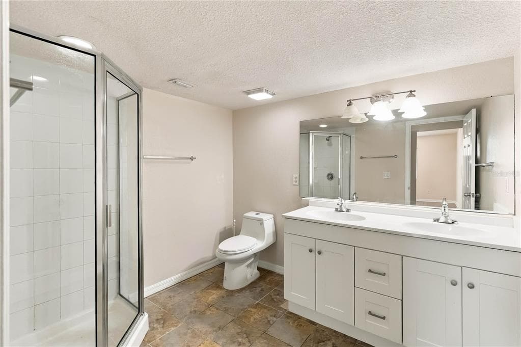 185 N PEARL LAKE CAUSEWAY 110 photo 16